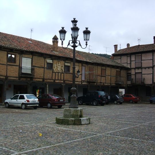 Old Square, Saldaña