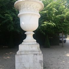 Vase à décor de lierre