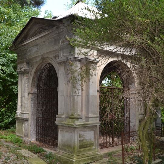 Cintorín sv. Rozálie, hrobka