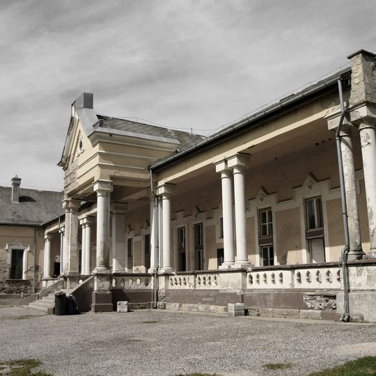 Zichy Mansion, Zichyújfalu
