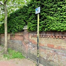 Boundary Walls And Piers To Lipa, Numbers 13, 13B And 13C