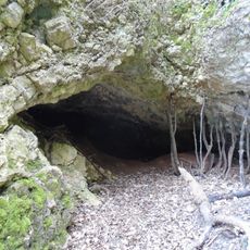 János Cave