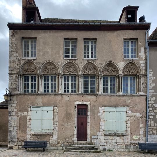 Maison canoniale, 7 rue du Cloître-Notre-Dame