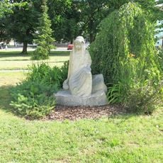 Socha Jizera na Mírovém náměstí v Bakově nad Jizerou