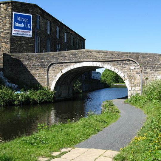 Leeds And Liverpool Canal Whitefield Bridge Number 141
