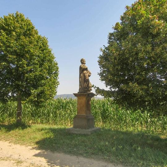 Socha svatého Marka v Újezdu vedle polní cesty