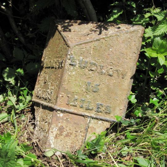 Milepost, N of Oldfield turn