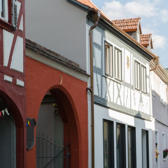 Wohn- und Geschäftshaus