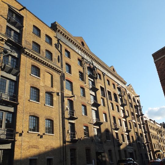 B And C Warehouse, Metropolitan Wharf