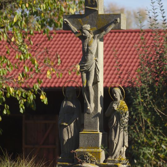 Kříž v Ještěticích