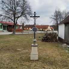 Kříž u čp. 32