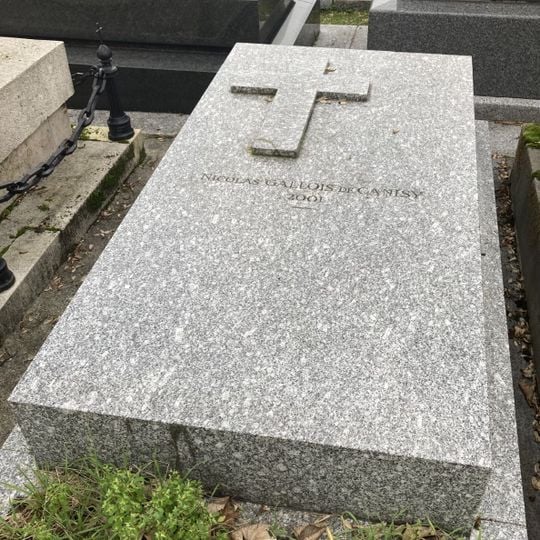 Grave of Carbonnel de Canisy-Merveilleux du Vignaux