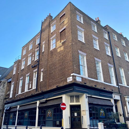 17, Hertford Street W1