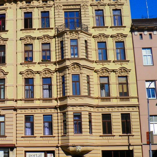 Dominikánské náměstí 8