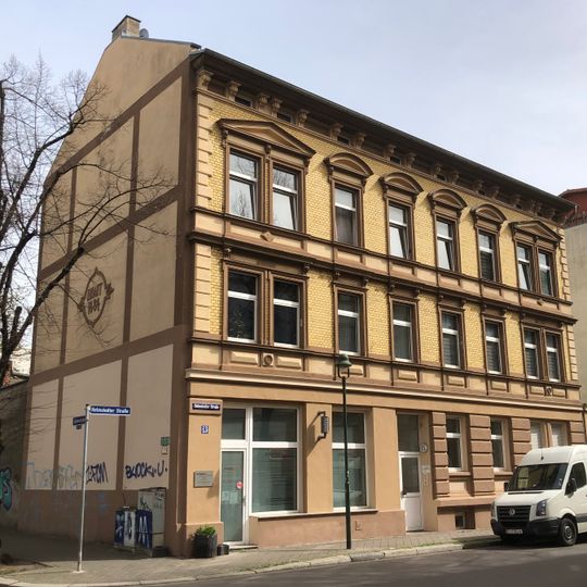 Helmstedter Straße 13