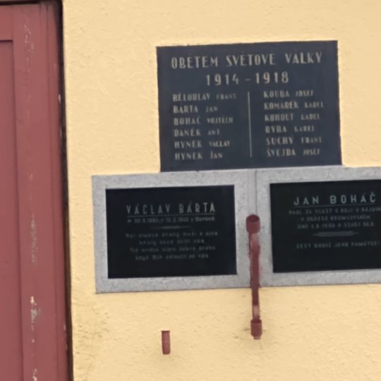 Pomník padlým ve Dvorcích