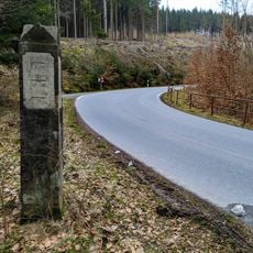 Wegestein Cunnersdorf, Krippenbachweg