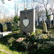 Pomník padlým židovským vojákům z 1. světové války na novém židovském hřbitově na Olšanech