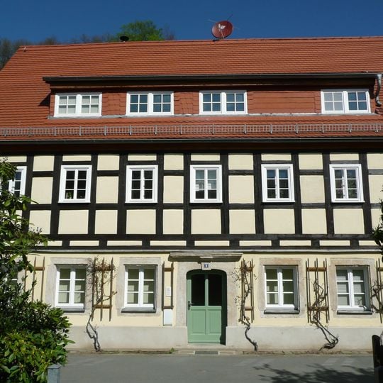Wohnhaus in offener Bebauung Rosenstraße 8