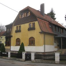 Villa mit Garten und Einfriedung Liliencronstraße 1