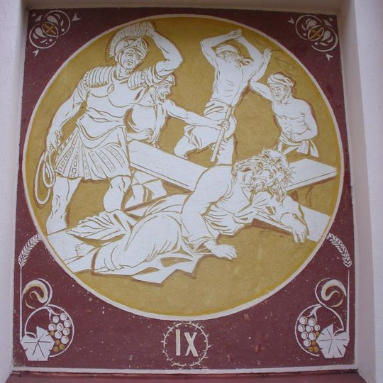 Kaplička IX. zastavení křížové cesty u kostela v Mařenicích