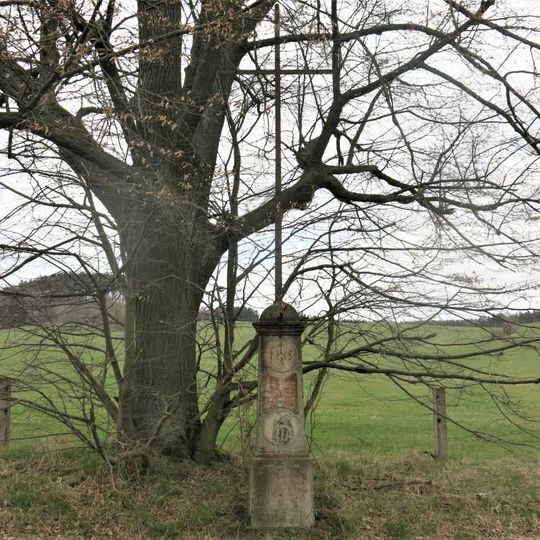 Kříž u silnice z Lobendavy do Severní