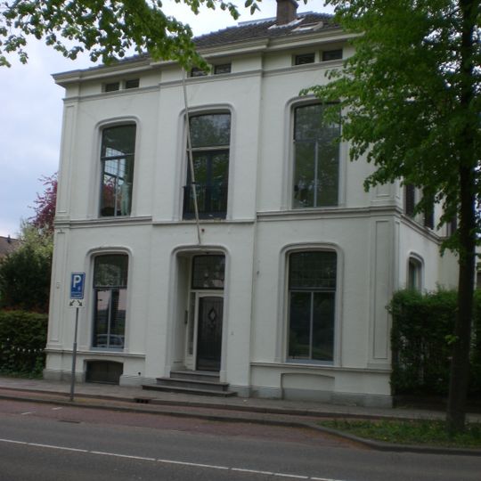 Onder de Linden 2, Deventer