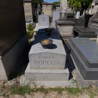 Grave of Popelin