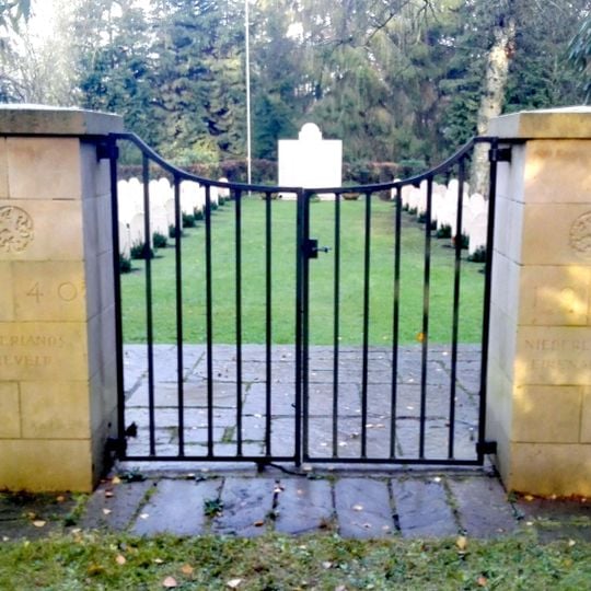 Niederländische Kriegsgräberstätte Lübeck