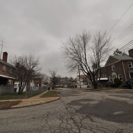 Lakeview Village Historic District