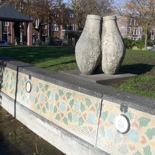 Sculptuur en Mozaïekrand