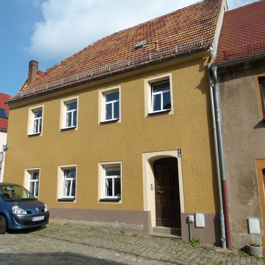 Wohnhaus in geschlossener Bebauung Am Hof 9
