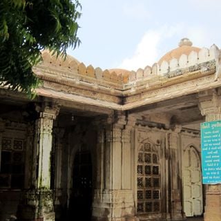 Tomb of Mahmud Begada