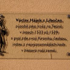 Plaque to Václav Hájek z Libočan at Tetín school