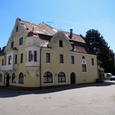 Freisinger Straße 1 (Nandlstadt)