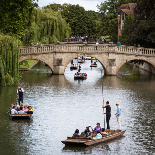 Pont de Clare College