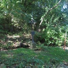 Kříž na křížové cestě u Jistebnice - 1. zastavení