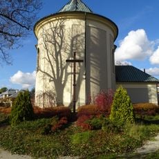 Kříž v Rožnově pod Radhoštěm za kostelem Všech Svatých