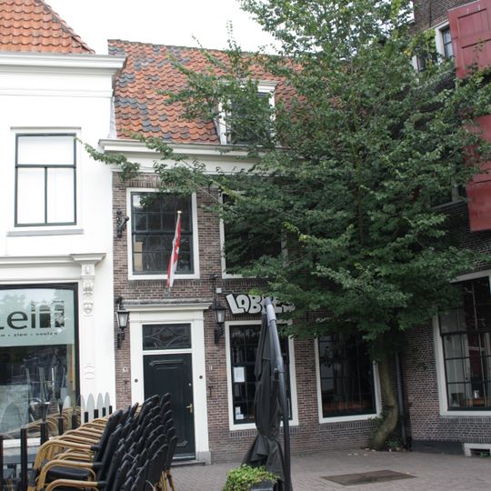 Huis met lijstgevel