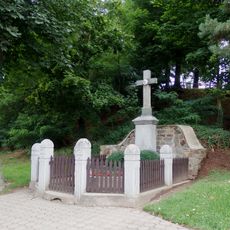 Kříž v Oldřišově před kostelem Narození Panny Marie