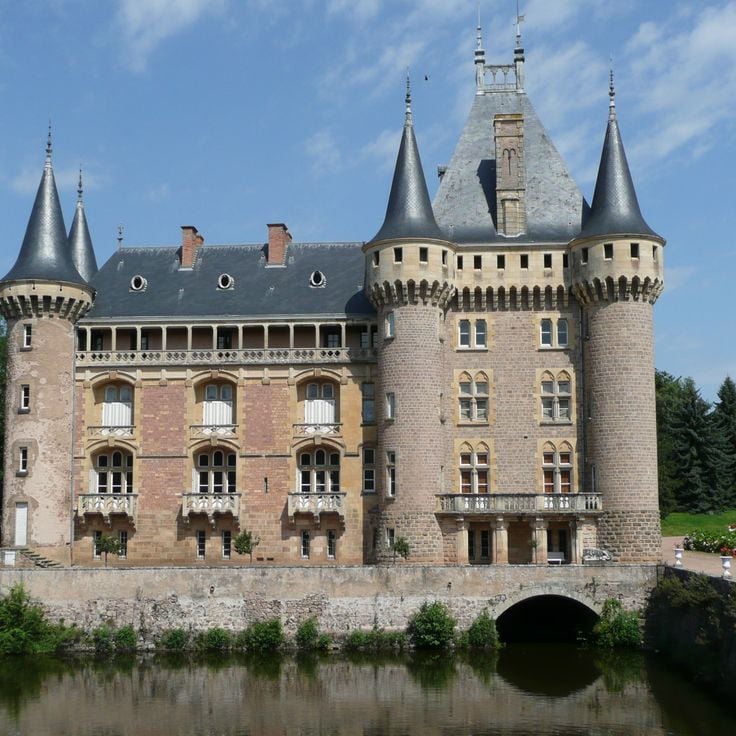 La Clayette Castle