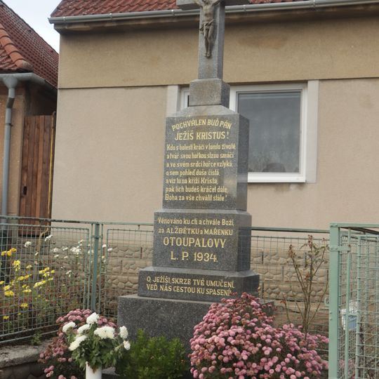 Kříž ve Slavěticích