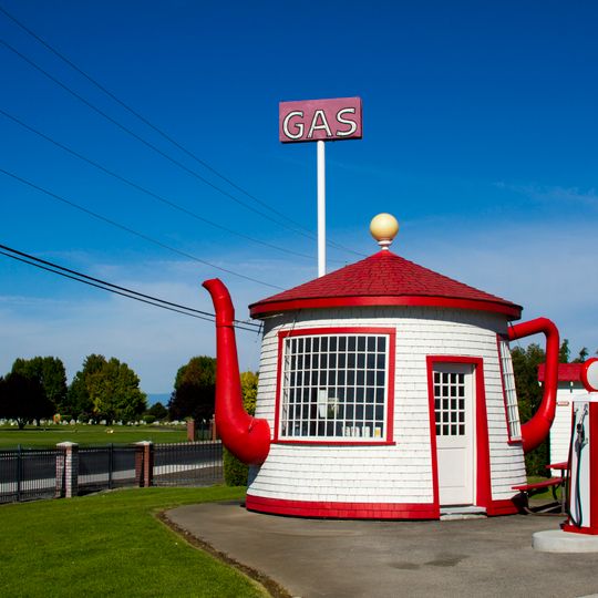 Teapot Dome Service Station