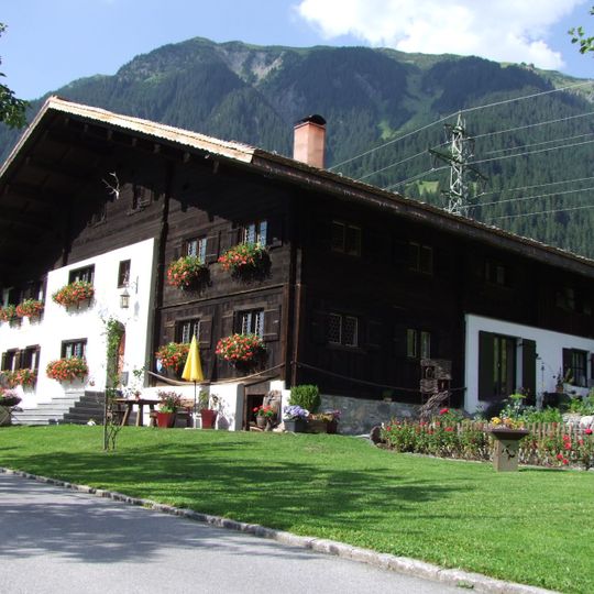 Wohnhaus, Lukas-Tschofen-Haus