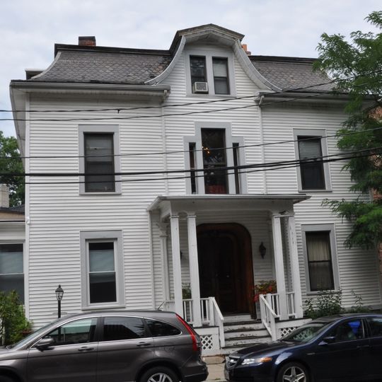 House at 105 Marion Street