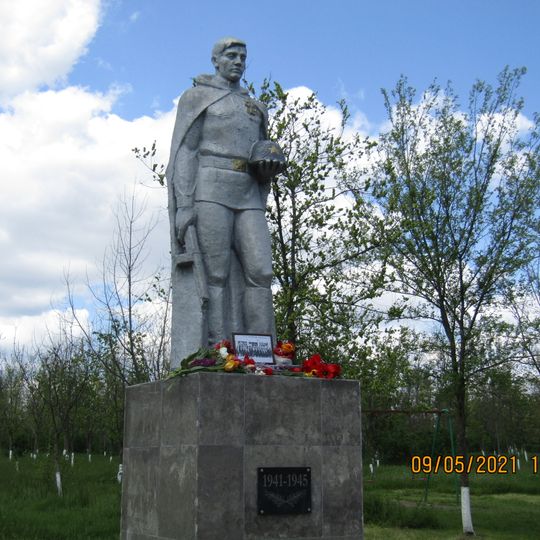 World War II memorial in Gradiște, Cimișlia