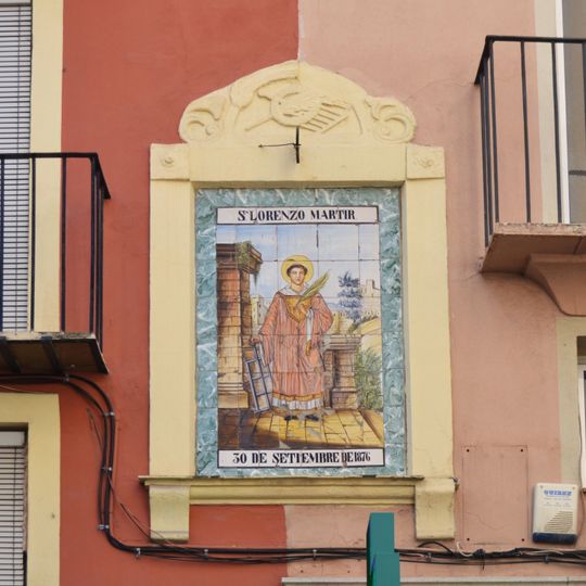 Retablo cerámico de San Lorenzo Mártir