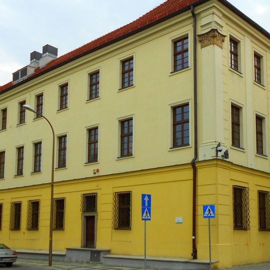 Kuria opatów lubiąskich