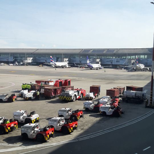 Terminal T1