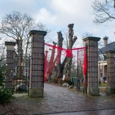 Mensinge: toegangshek